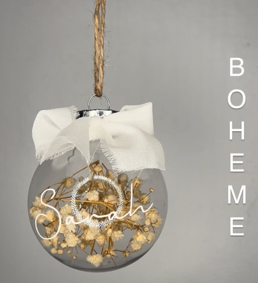 Boule de Noël Bohème avec fleurs séchées